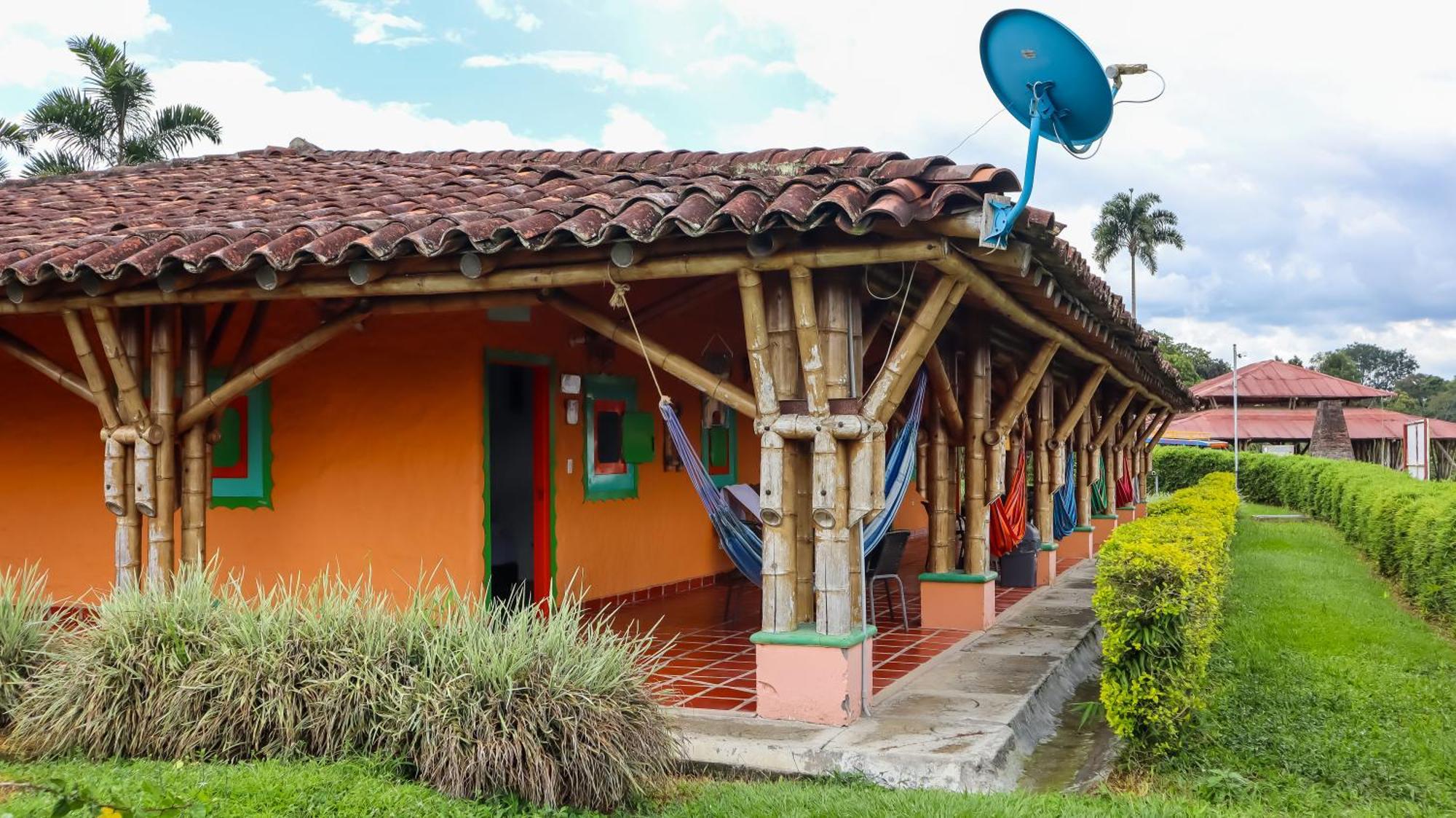 Hotel Parque De Los Arrieros Монтенегро Экстерьер фото