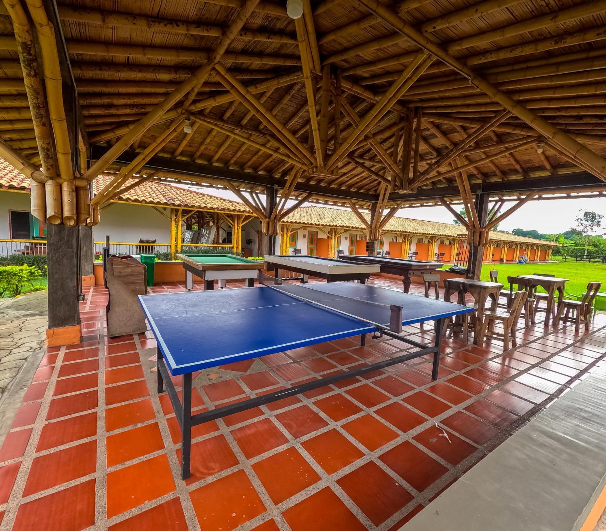 Hotel Parque De Los Arrieros Монтенегро Экстерьер фото