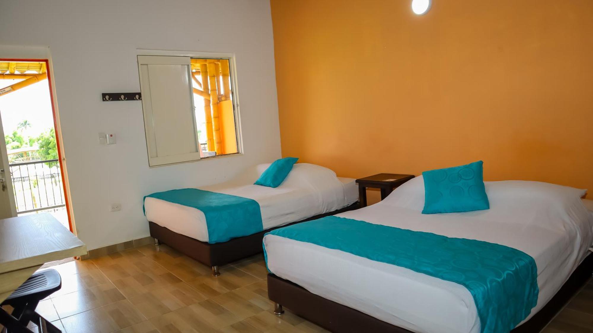 Hotel Parque De Los Arrieros Монтенегро Экстерьер фото