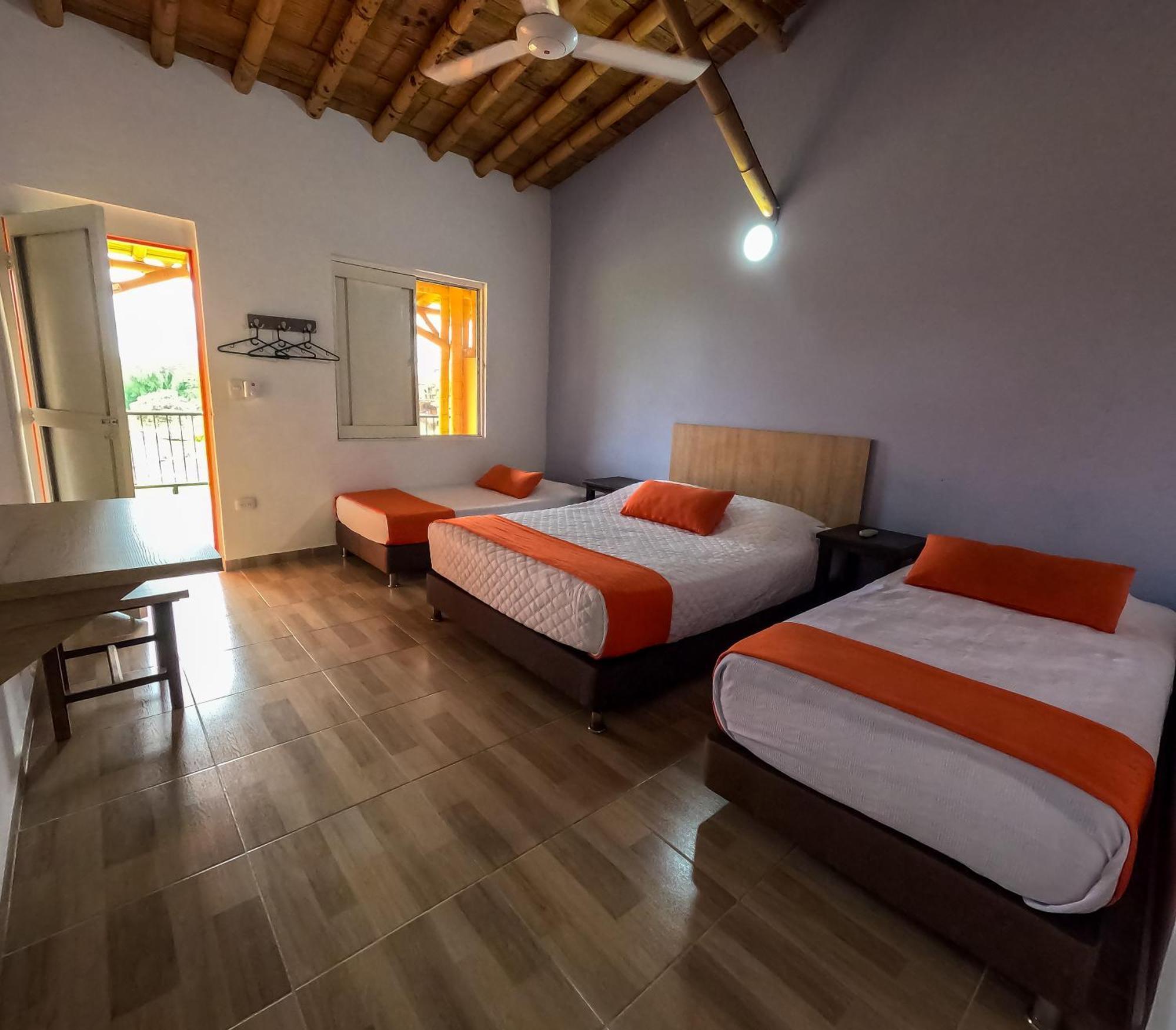 Hotel Parque De Los Arrieros Монтенегро Экстерьер фото