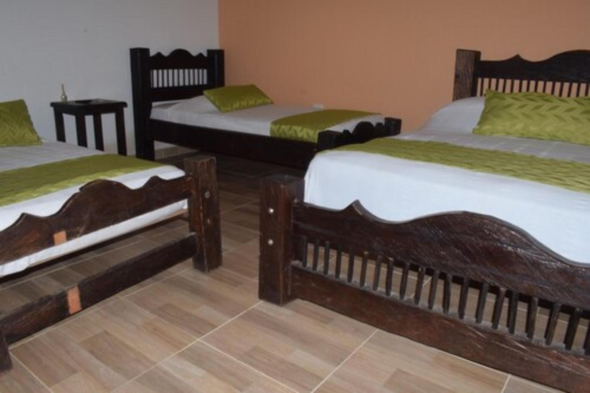 Hotel Parque De Los Arrieros Монтенегро Экстерьер фото